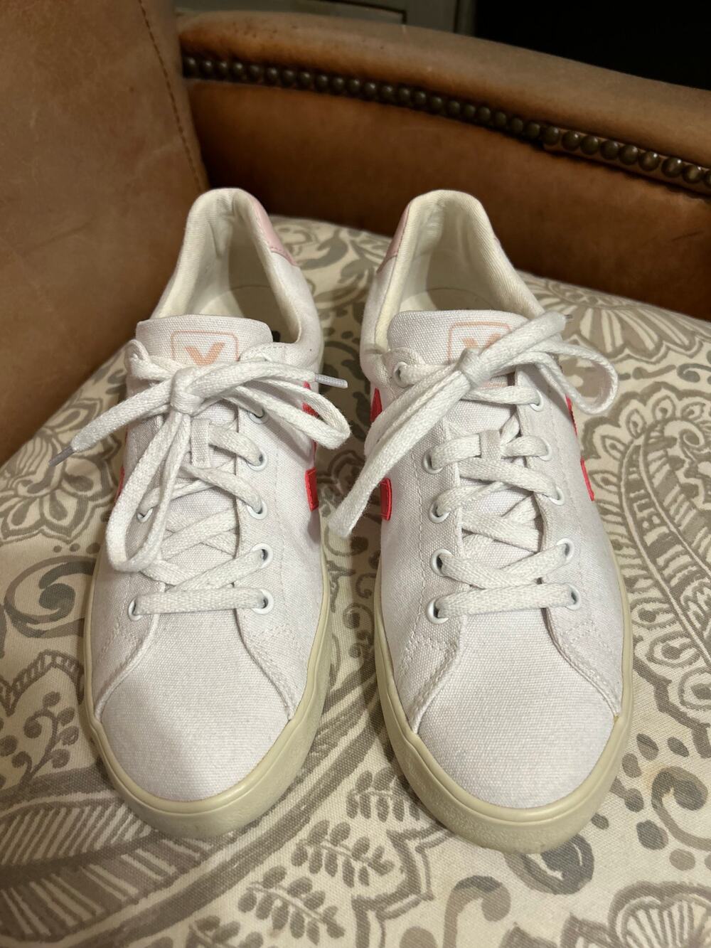 VEJA Esplar Canvas Sneakers White Pink V Women’s Size 9